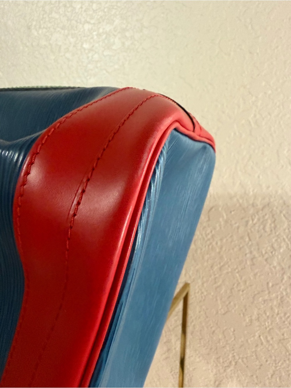 Louis Vuitton Epi Noe Bucket Bag - Picture 7 of 10